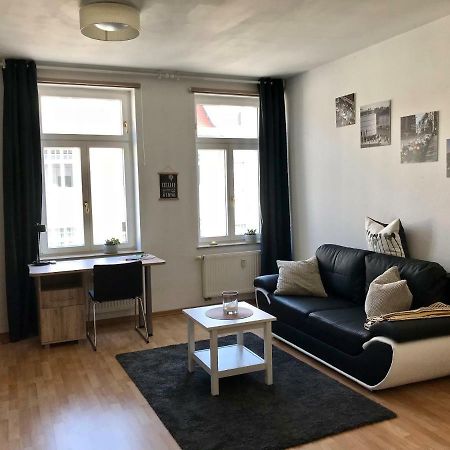 Ferienwohnung Leutzsch Am Leipziger Auenwald Exterior photo